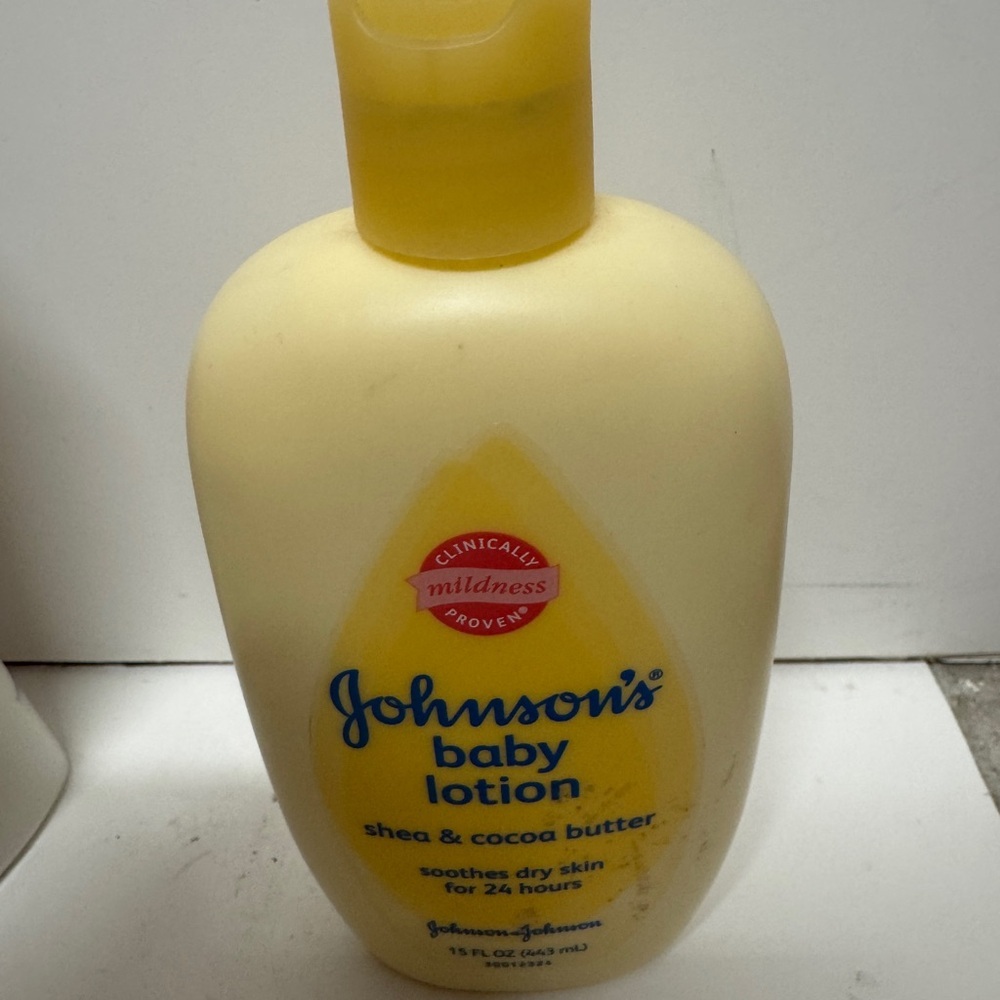 Johnson's Baby Lotion Shea & Cocoa Butter 15 OZ